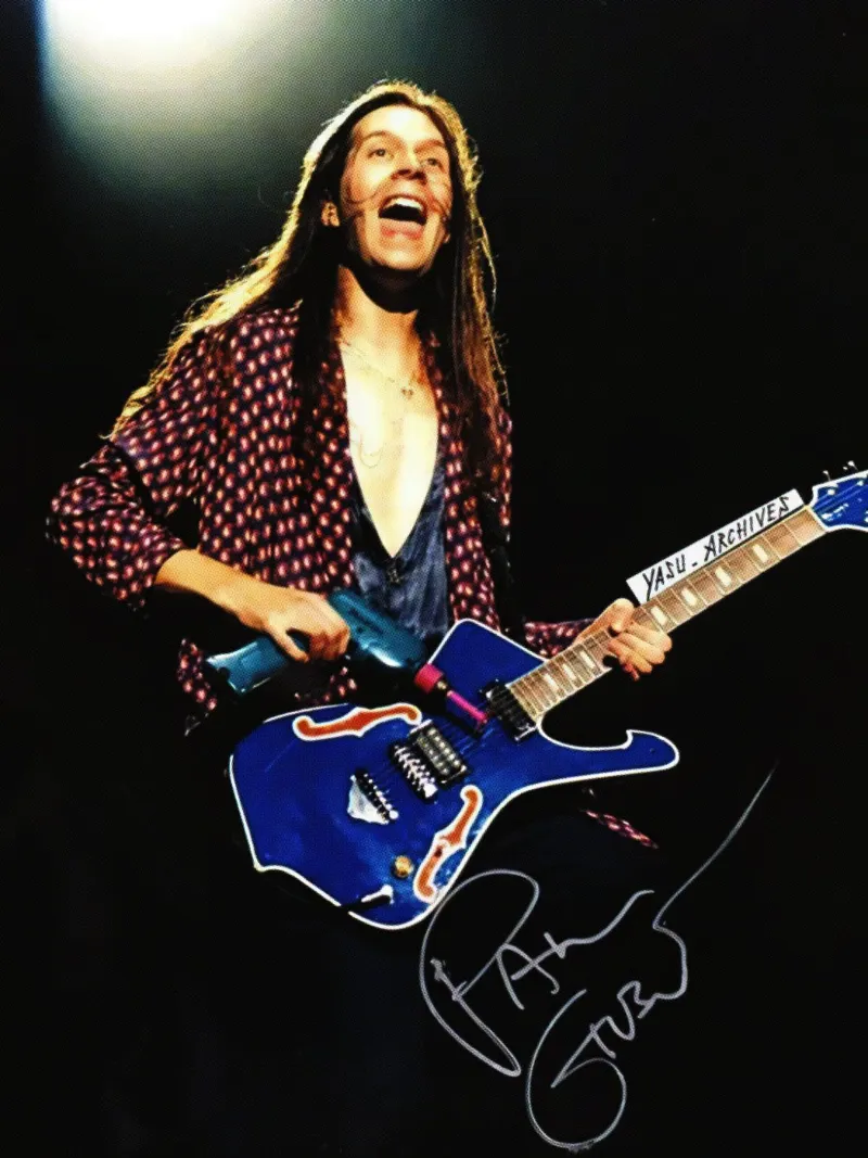 Paul Gilbert pellicola backlit da Torres 9