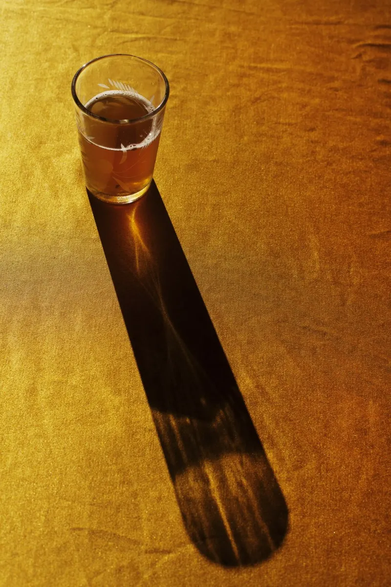 Tee in Marocco pellicola backlit da Simon Koy
