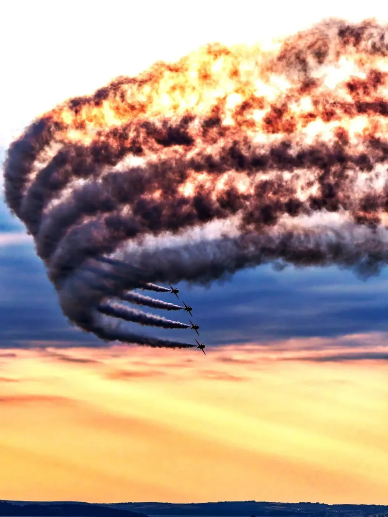 smoke plane on sky pellicola backlit da feny