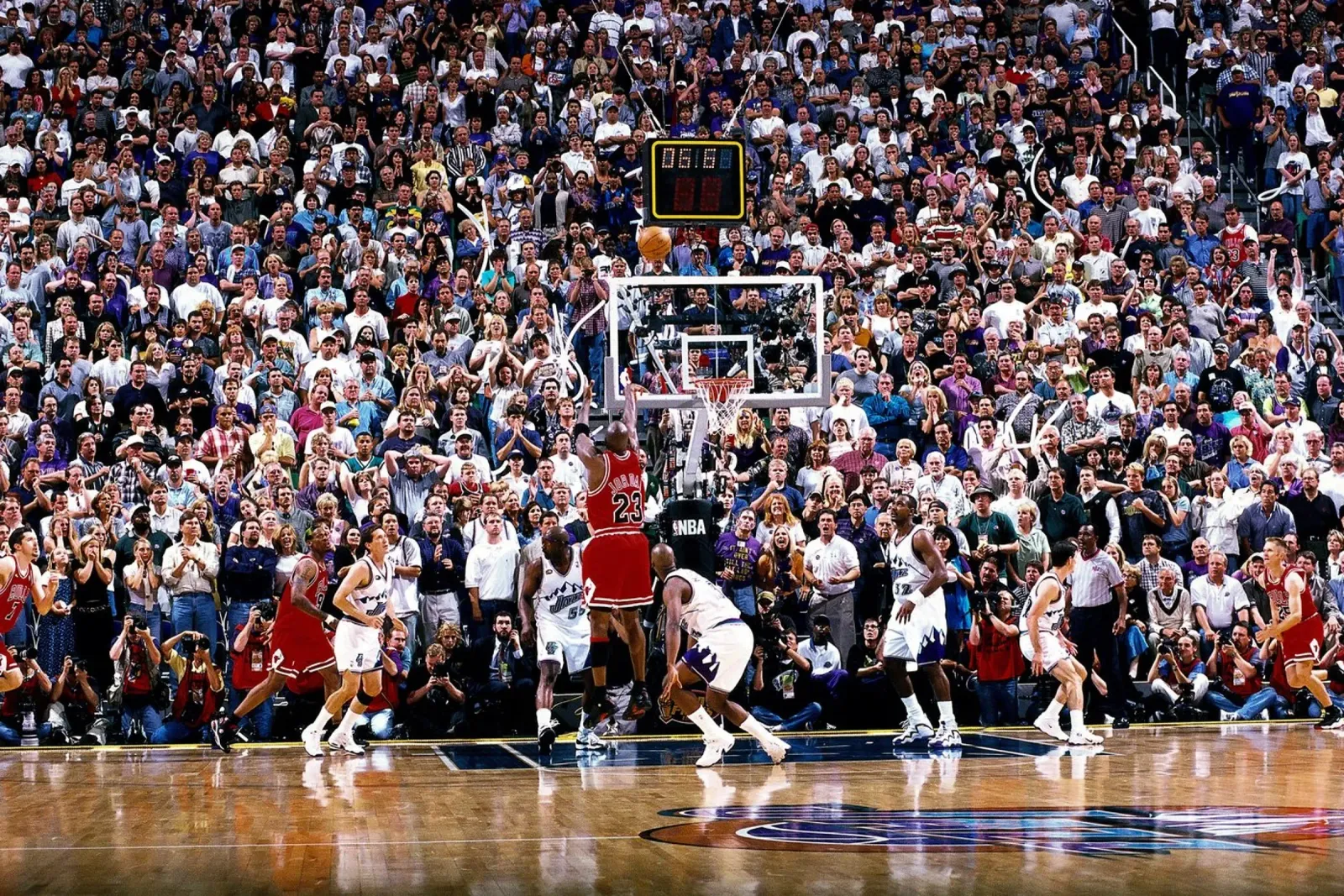L'ultimo tiro di Michael Jordan pellicola backlit da Courtney