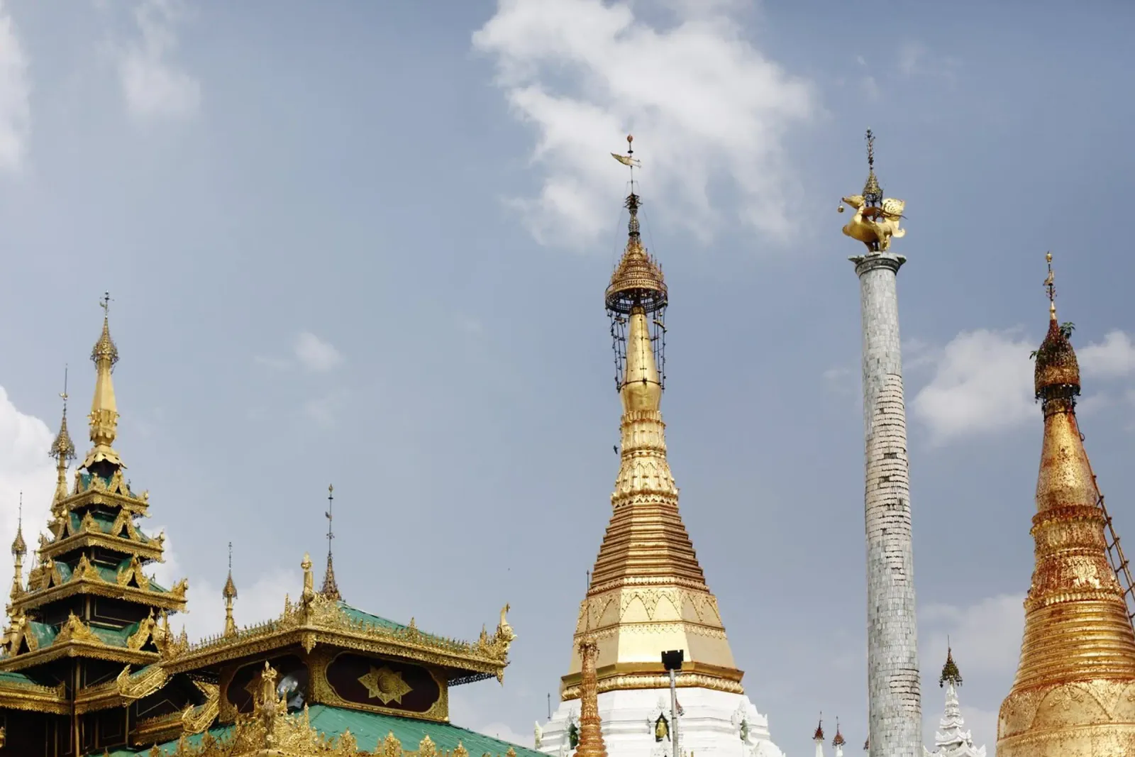 Complesso di templi di Yangoon, Myanmar carta hahnemühle da Simon Koy