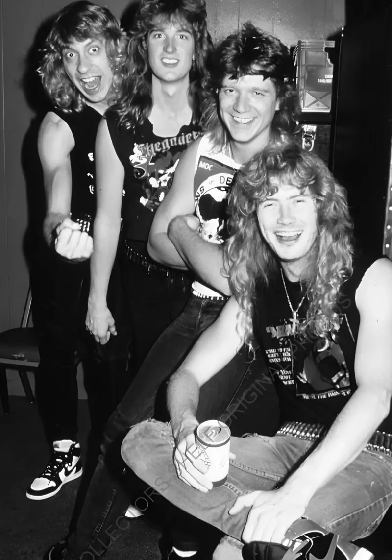Megadeth alluminio dibond da Type & Tape