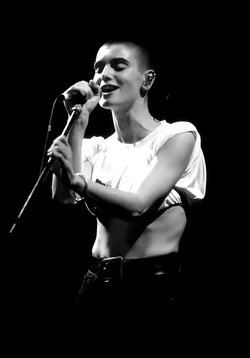 Sinead O'Connor alluminio dibond da The Poster Hub