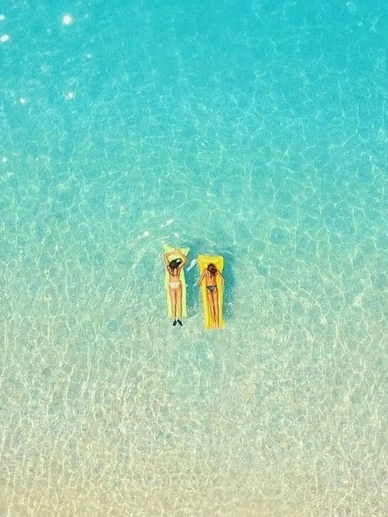 couple on ocean pellicola backlit da Fost