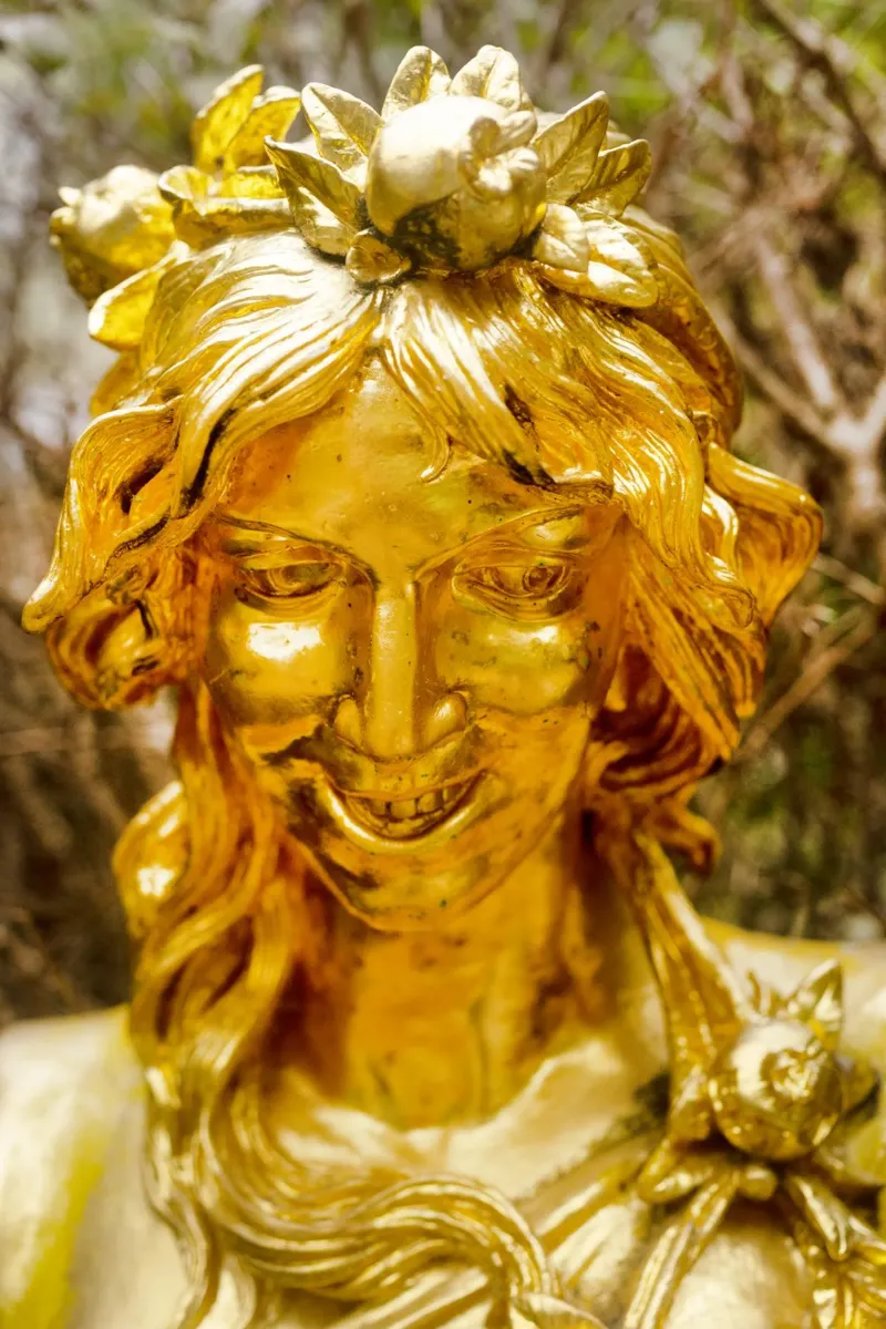 Statua nel quartiere Borstei di Monaco di Baviera carta hahnemühle da Borstei München