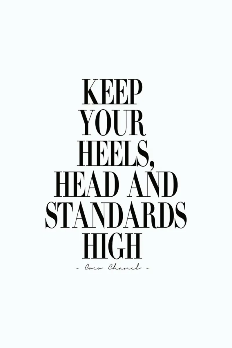 Keep Your Heels, Head & Standards High pellicola backlit da Honeymoon Hotel