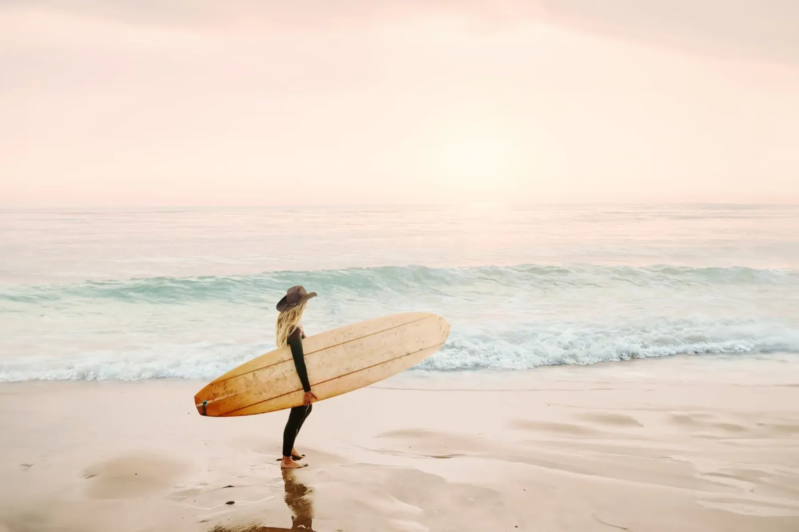 Surfer Cowgirl Forex-Platte von Kathrin Pienaar
