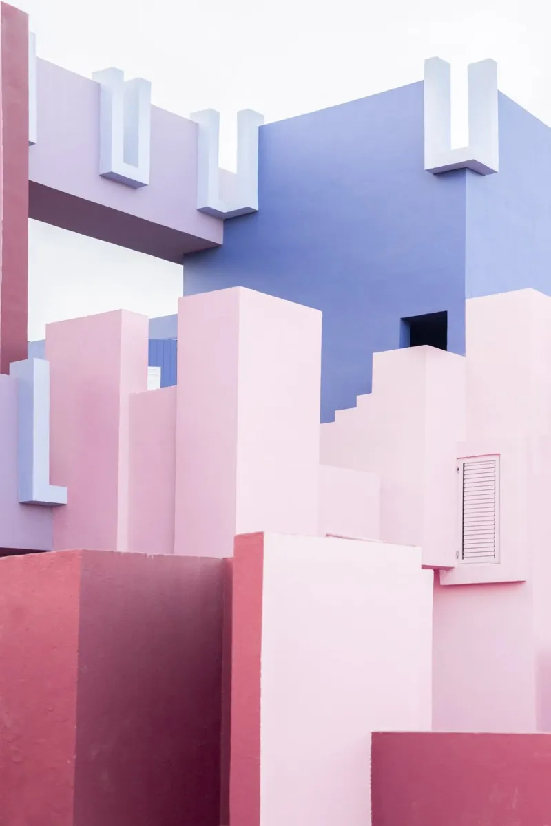 La Muralla Roja III acryl van Kathrin Pienaar