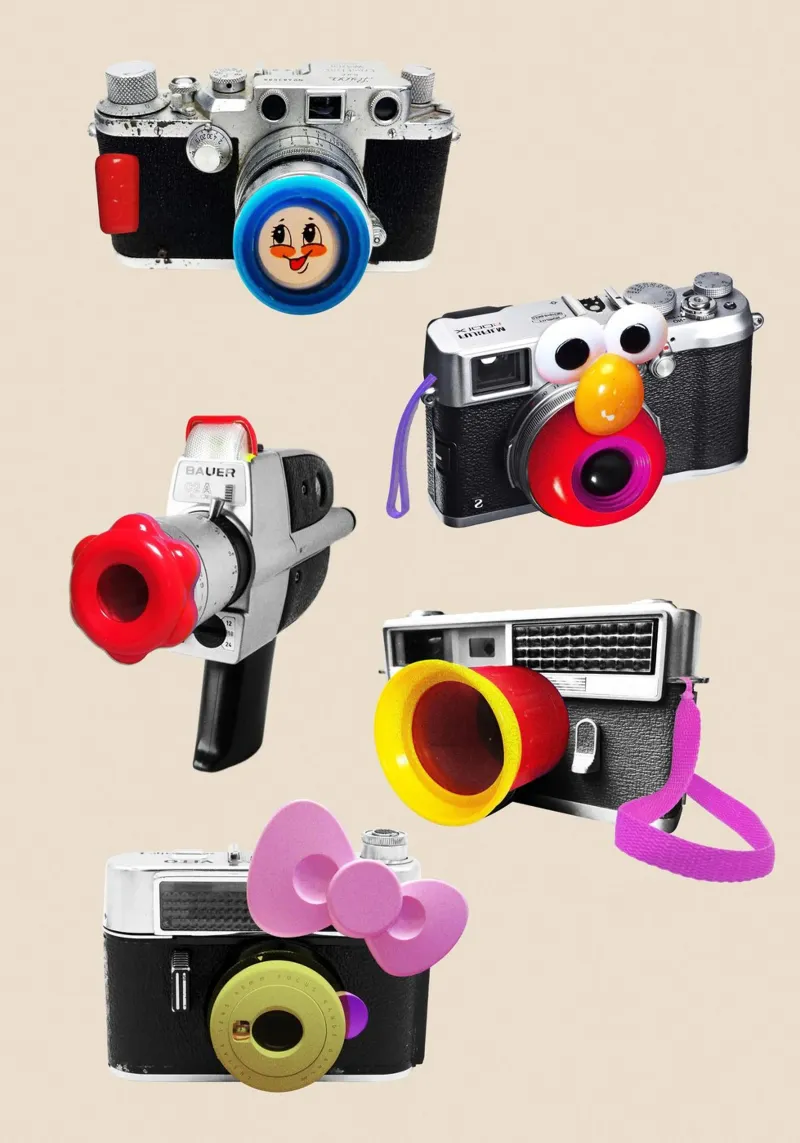 Toy Cameras poster con telaio in legno da Dikhotomy