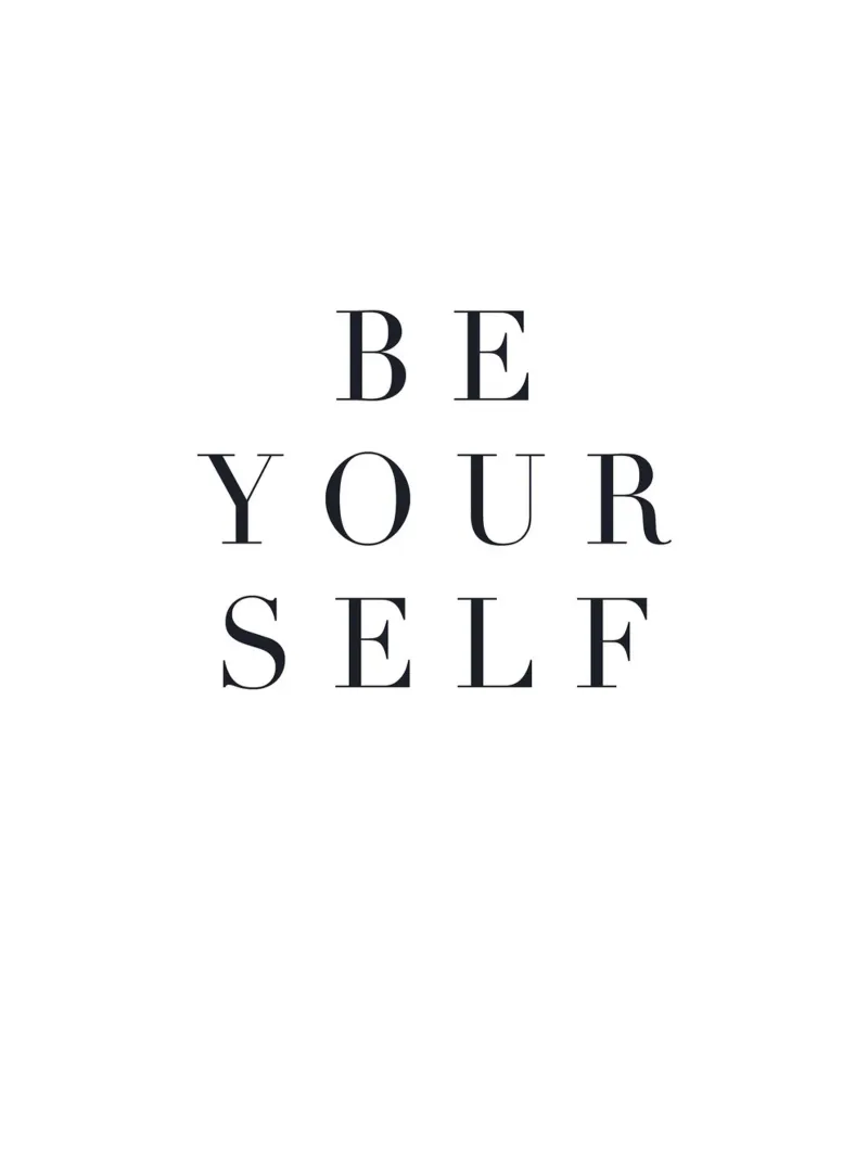 Be Yourself - Citazione minimalista di design pellicola backlit da Whole©