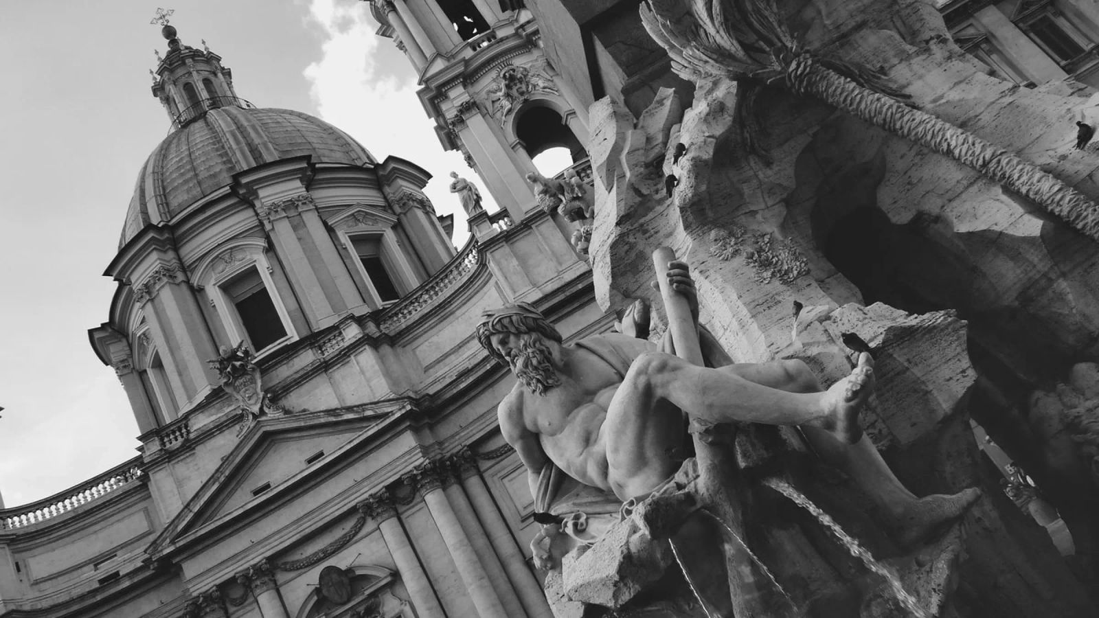 Brunnen der Flüsse: Atemberaubende Statue auf der Piazza Navona, Rom Leinwand von Ben & Clo creations