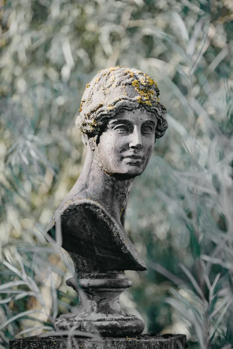 Nostalgica statua di pietra pellicola backlit da Carinaprint