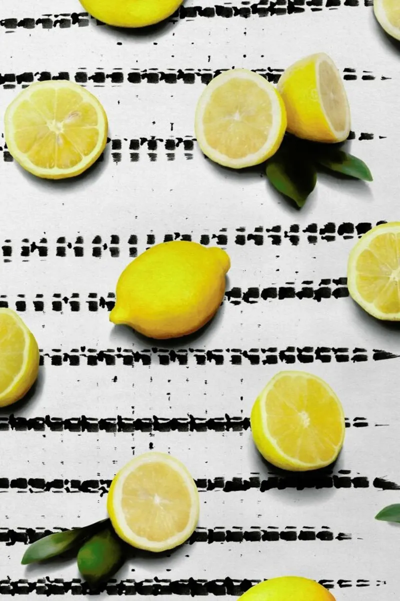 Fruit 4 pellicola backlit da STUDIO LEEMO