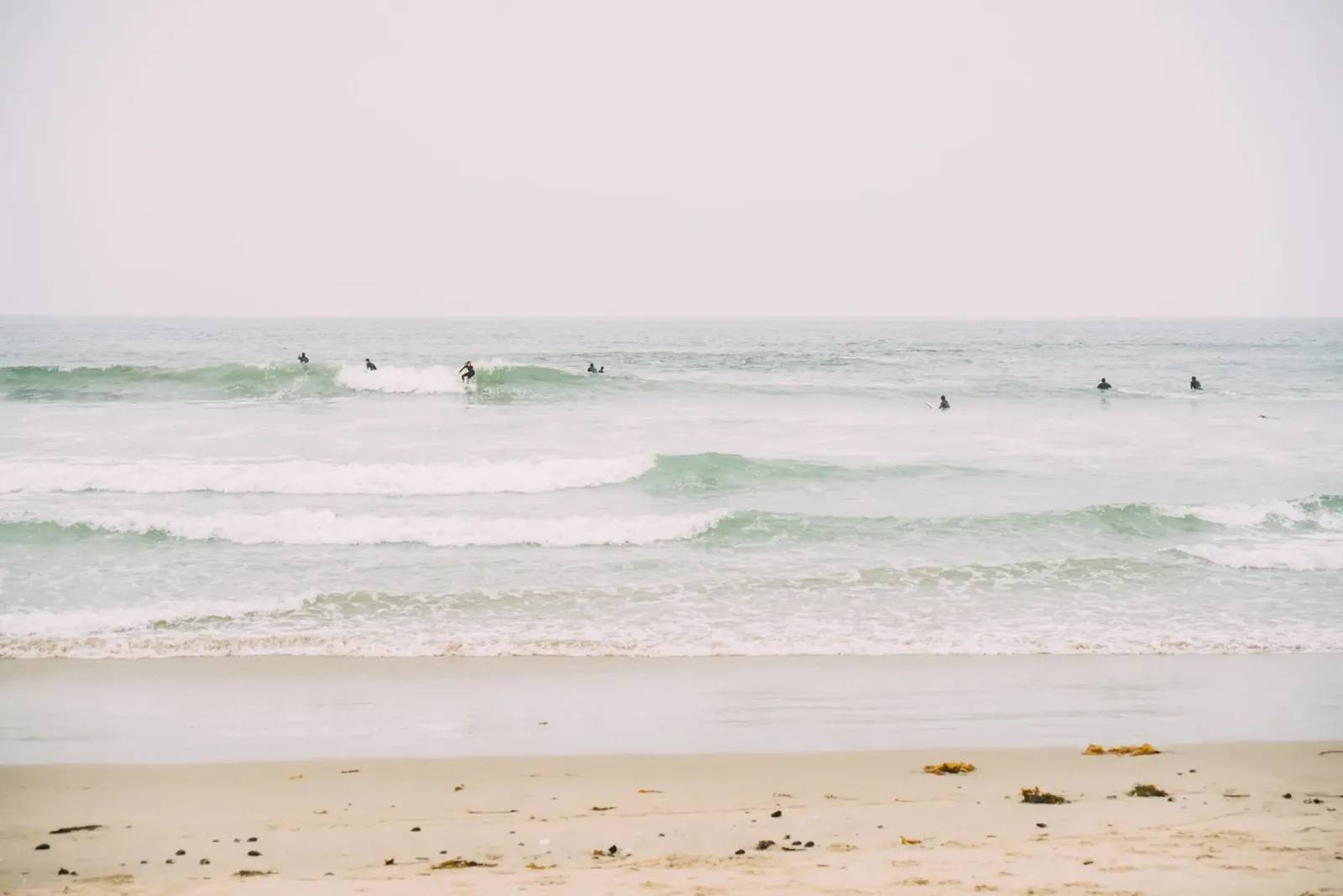 Surfers in California poster avec cadre en bois de patiphotography