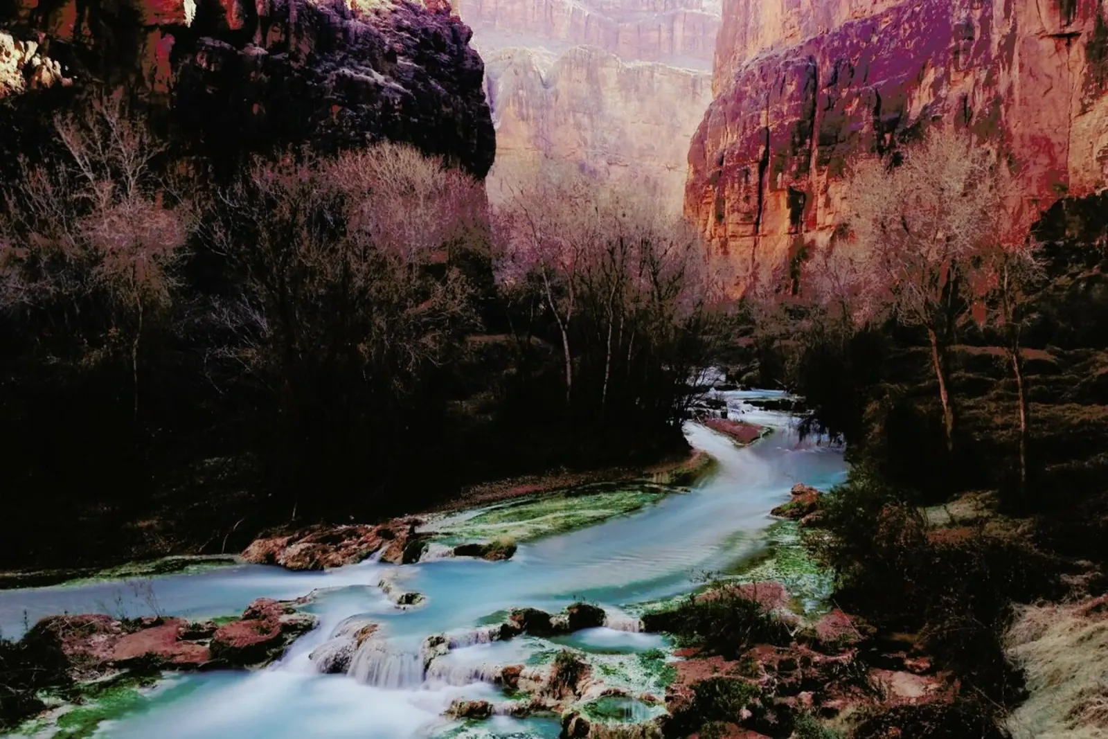 Havasu Canyon Creek pellicola backlit da Kevin Russ