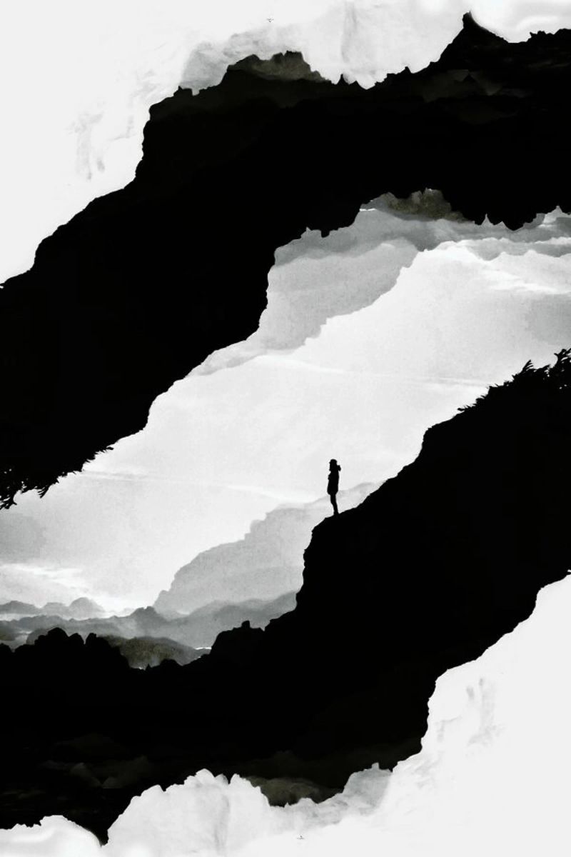 White Isolation a girl standing at the edge of a cliff pellicola backlit da Stoian Hitrov