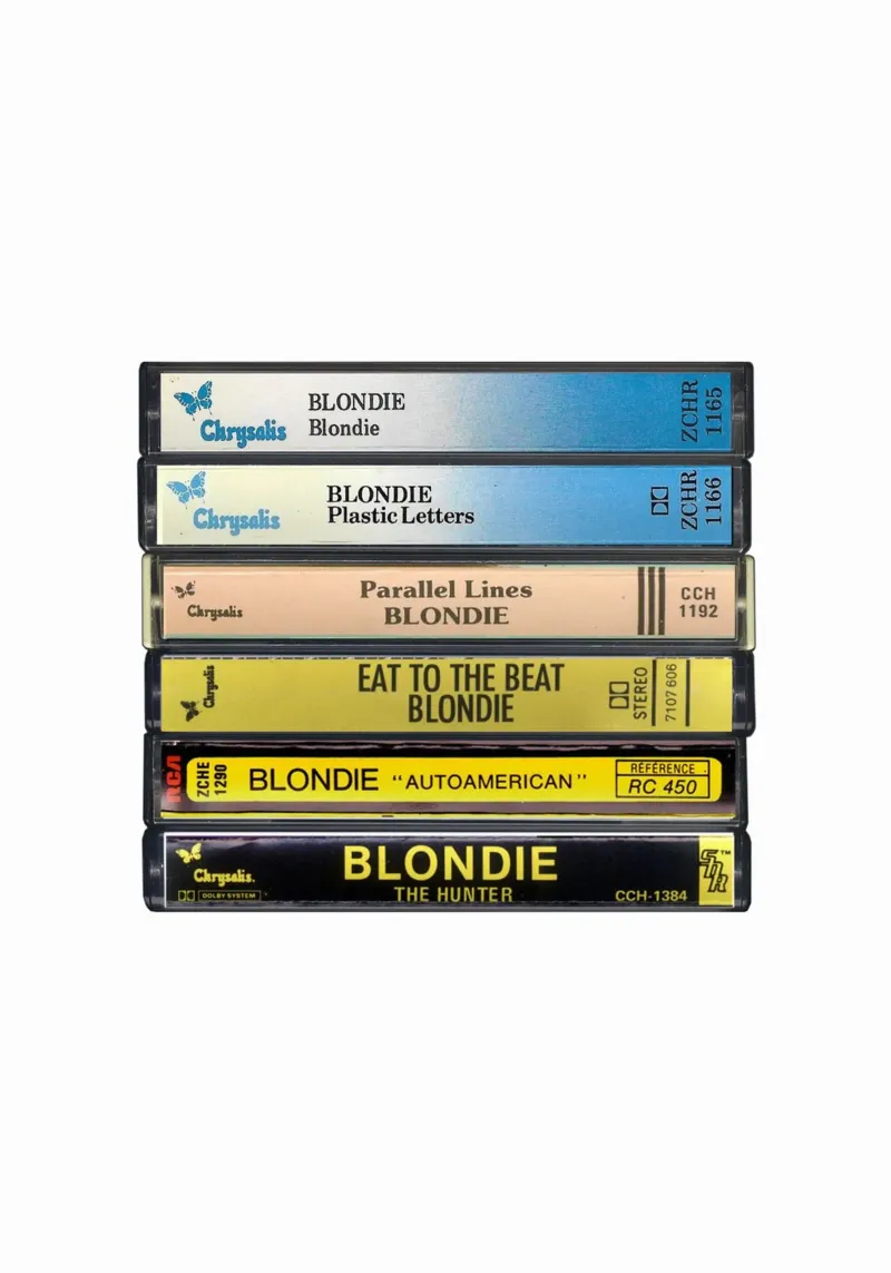 Blondie - Album raccolti - Stampa su cassetta poster con telaio in legno da MrMustardPrints