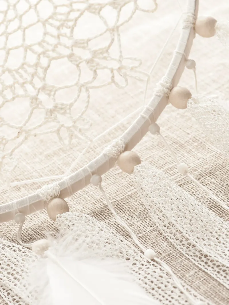 Boho Traumfänger – Natürliche Leichtigkeit für Ihr Zuhause Leinwand von Whole©