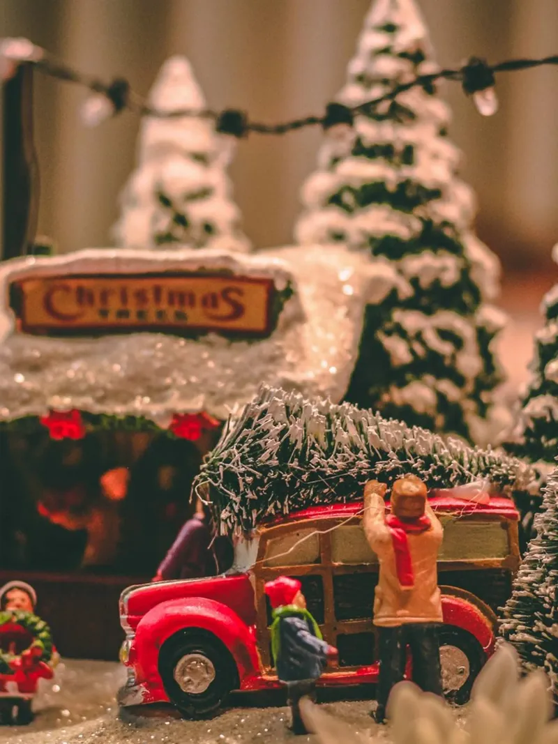 Natale in miniatura - Scena nostalgica pellicola backlit da Whole©