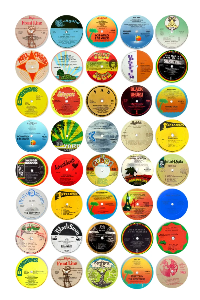 Stampa su vinile del reggae - Album classici del reggae poster da MrMustardPrints