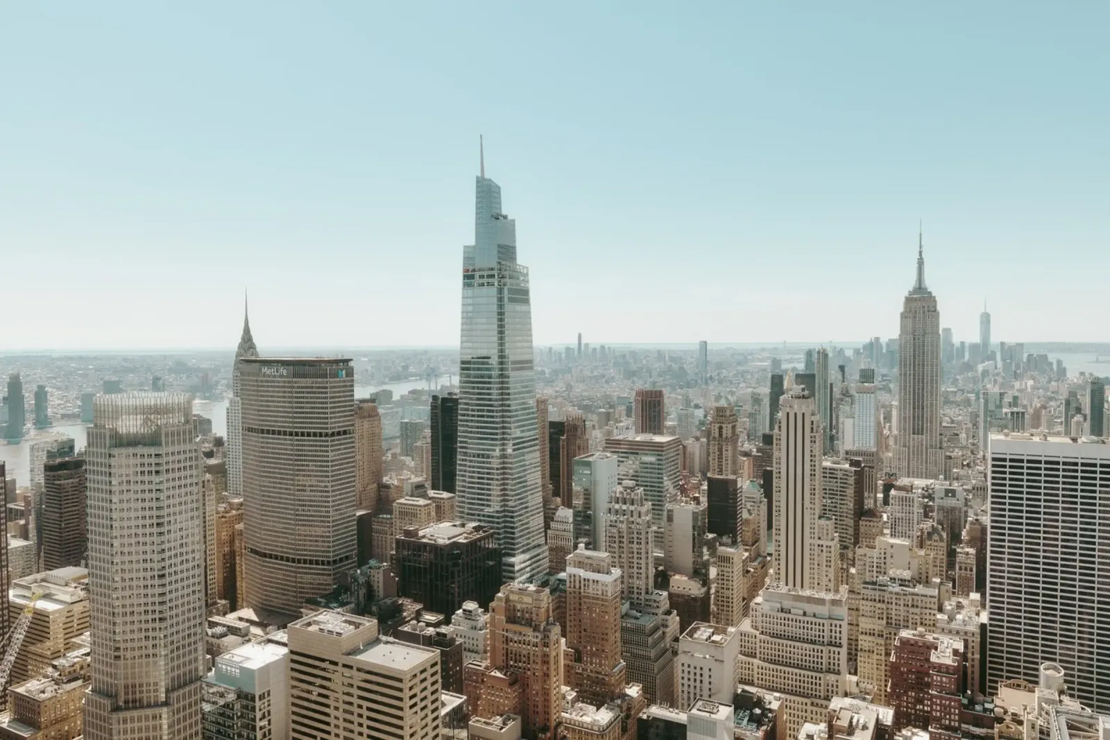 Manhattan Skyline View poster da thetraveller