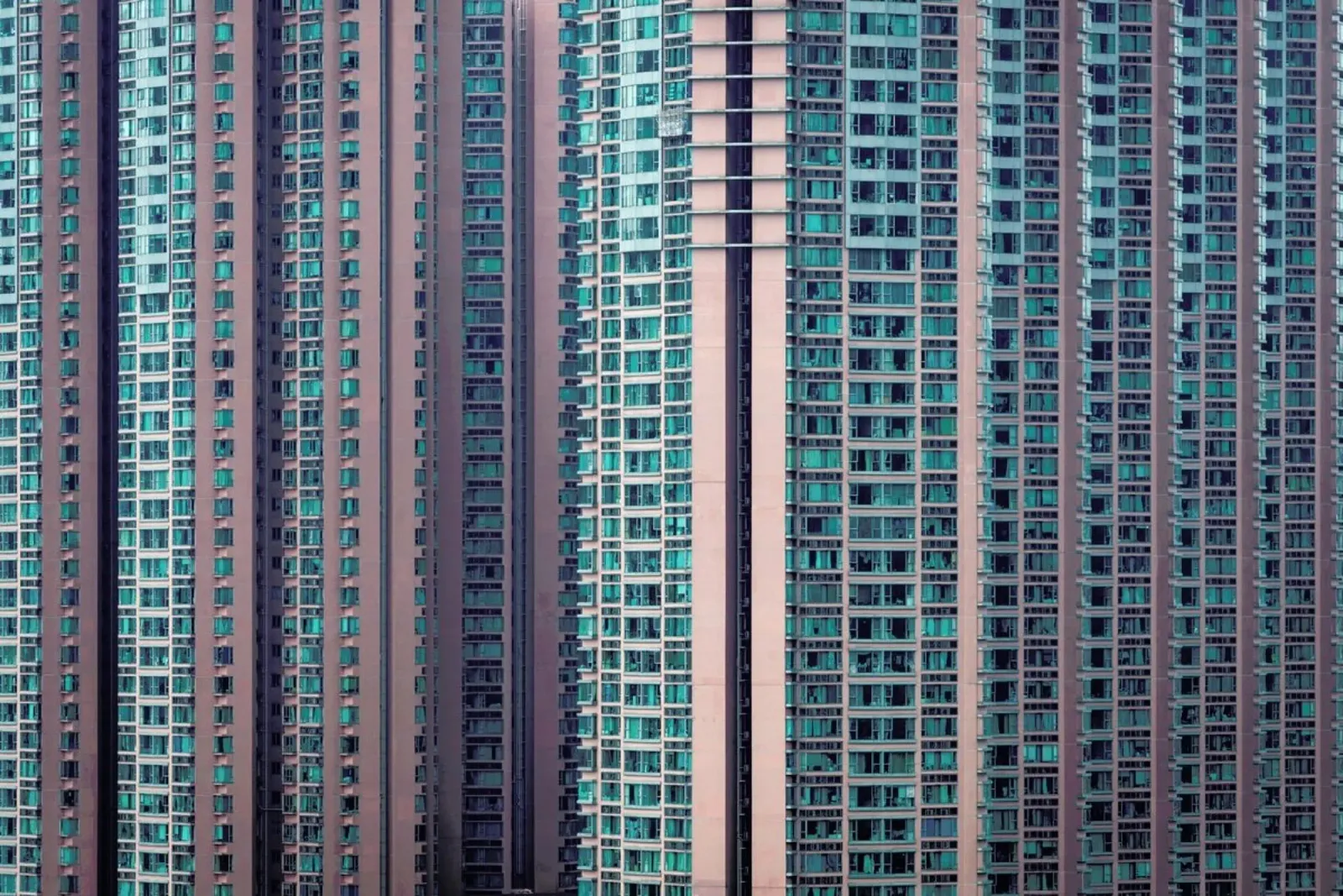 Propinquity Hong Kong 4 pellicola backlit da Simon Butterworth