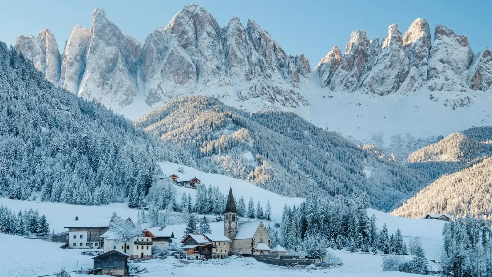 Le Dolomiti in inverno pellicola backlit da TheTravelClub
