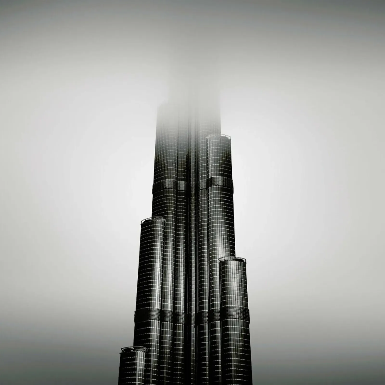 UAE Burj Khalifa pellicola backlit da Håggard Photography | Ronny Behnert