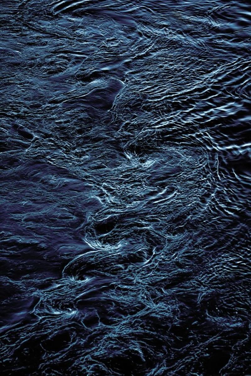 The Waves In Between pellicola backlit da Pale Grain