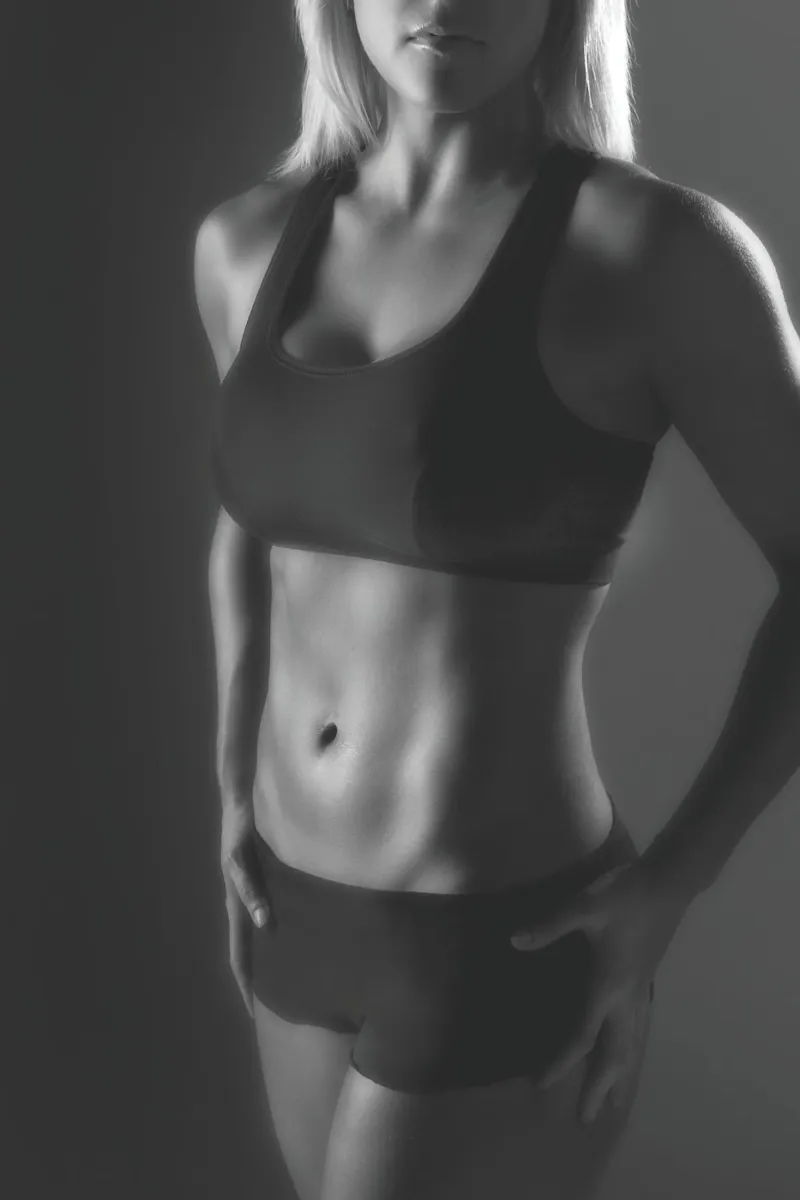 Kyli in Black Mono alluminio dibond da Dave Hare Photography