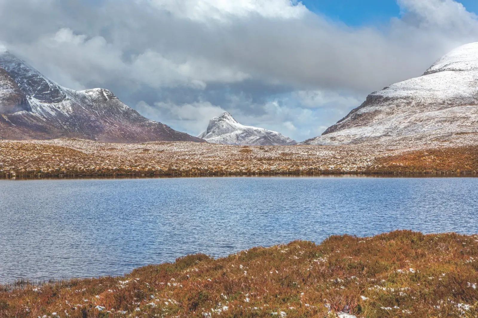 Paesaggio di neve delle Highlands pellicola backlit da Dave Hare Photography