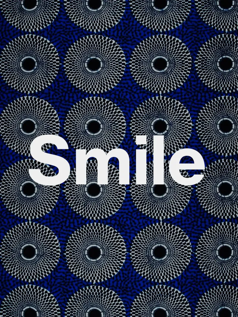 Smile pellicola backlit da Mathudace Créas