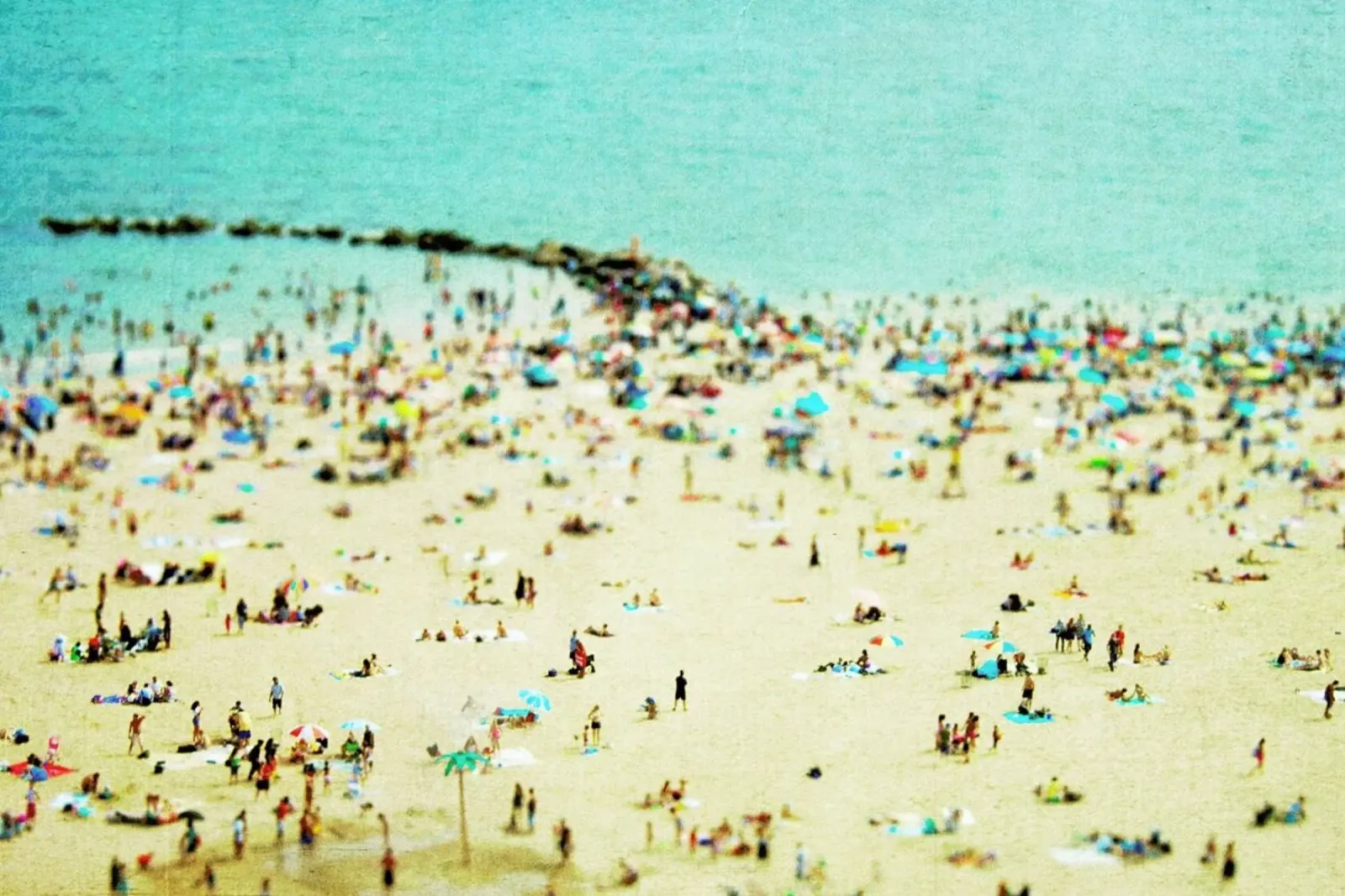 Coney Island Beach pellicola backlit da Mina Teslaru