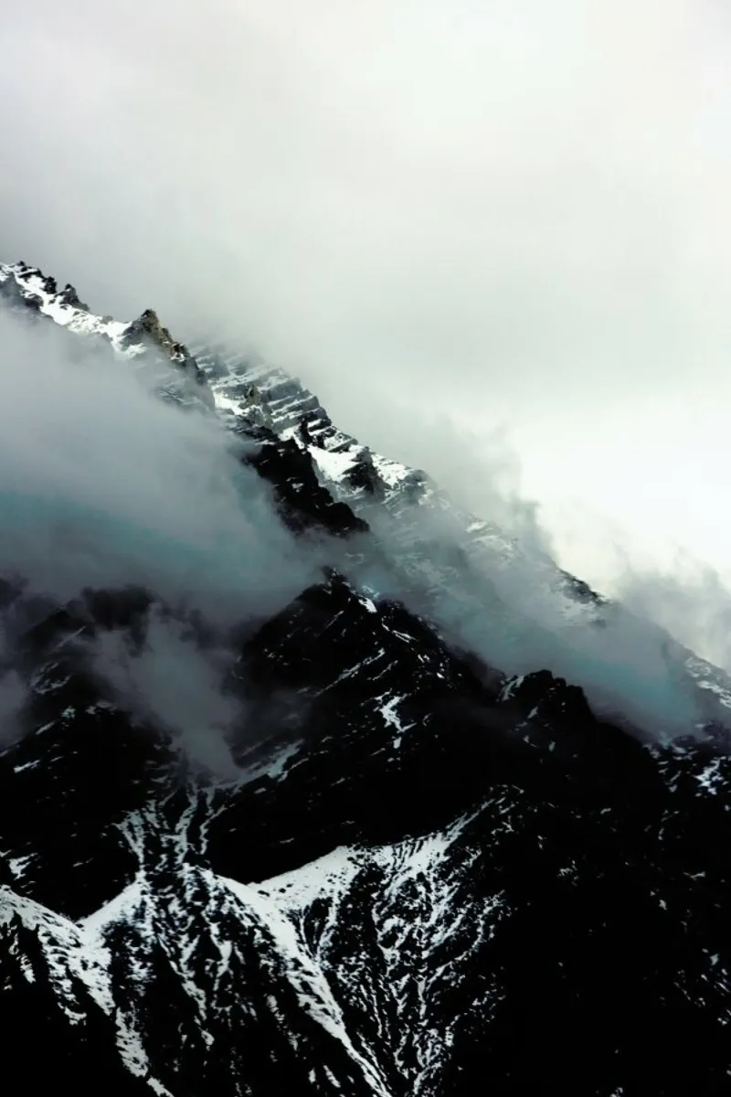 Misty Mountains hahnemühle by Laura Palm