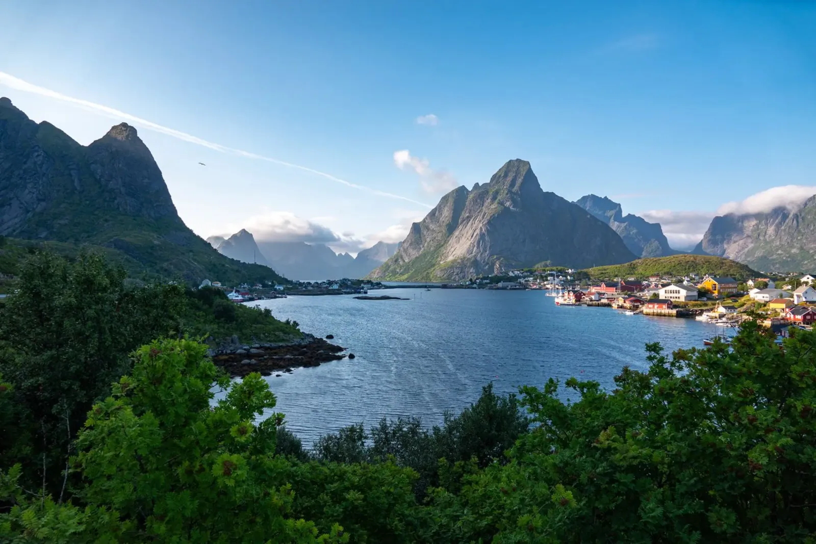 Reine in Lofoten pellicola backlit da anderm