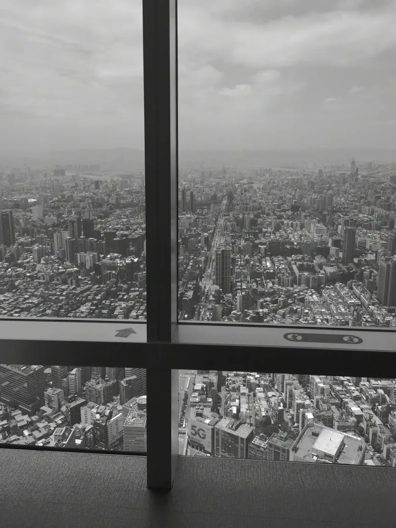 Taipei 101 poster con telaio in alluminio da Lumenia