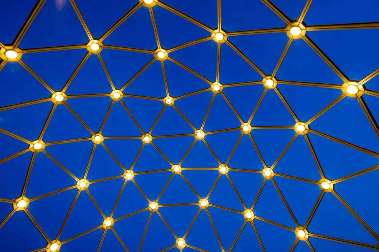 Lampade su sfondo blu pellicola backlit da anderm