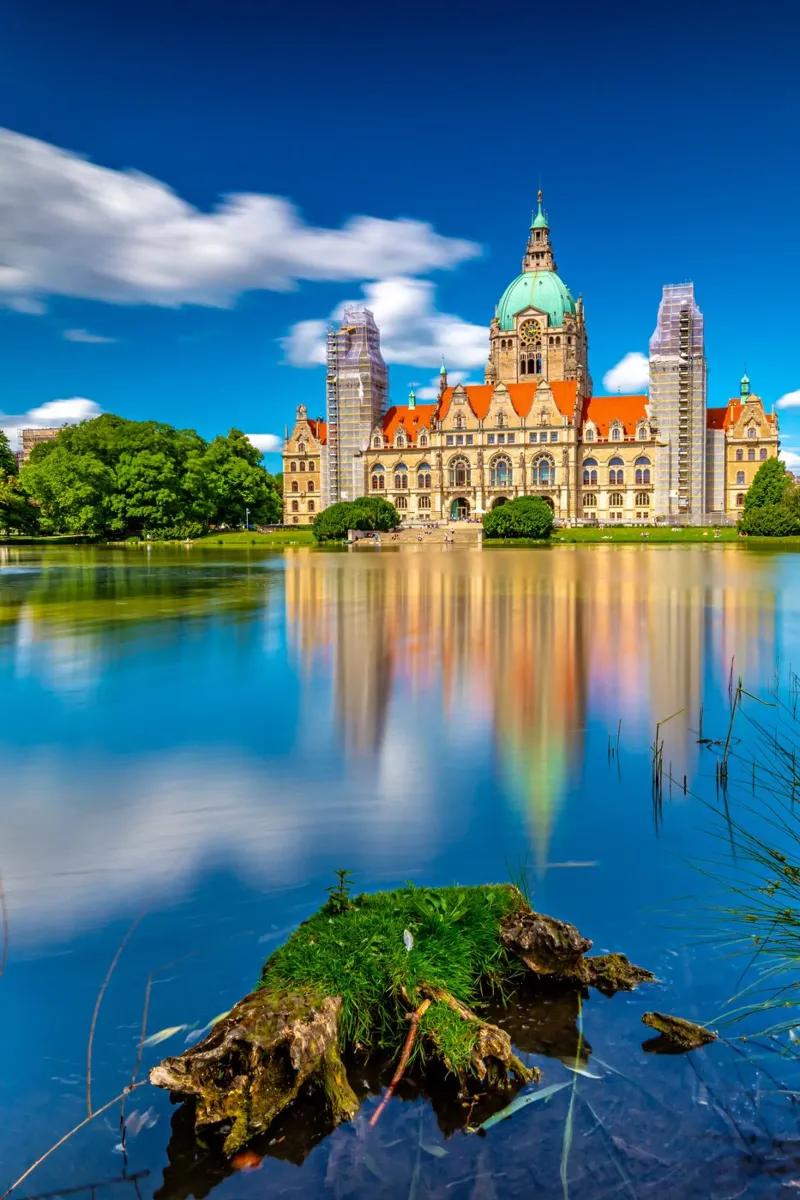 Neues Rathaus in Hannover Leinwand mit Schattenfugenrahmen von Marcus Beckert | Fotografie