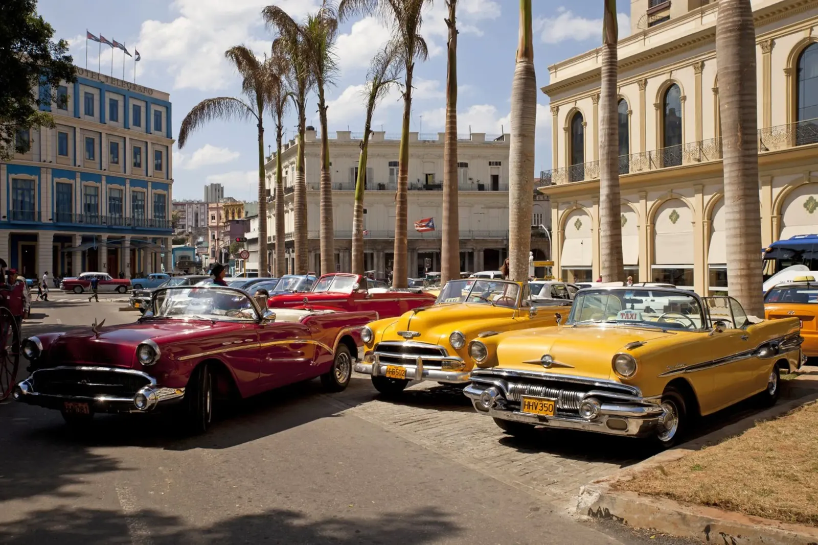 Oldtimer in Havanna canvas van Reisefotografie - Bilder aus aller Welt