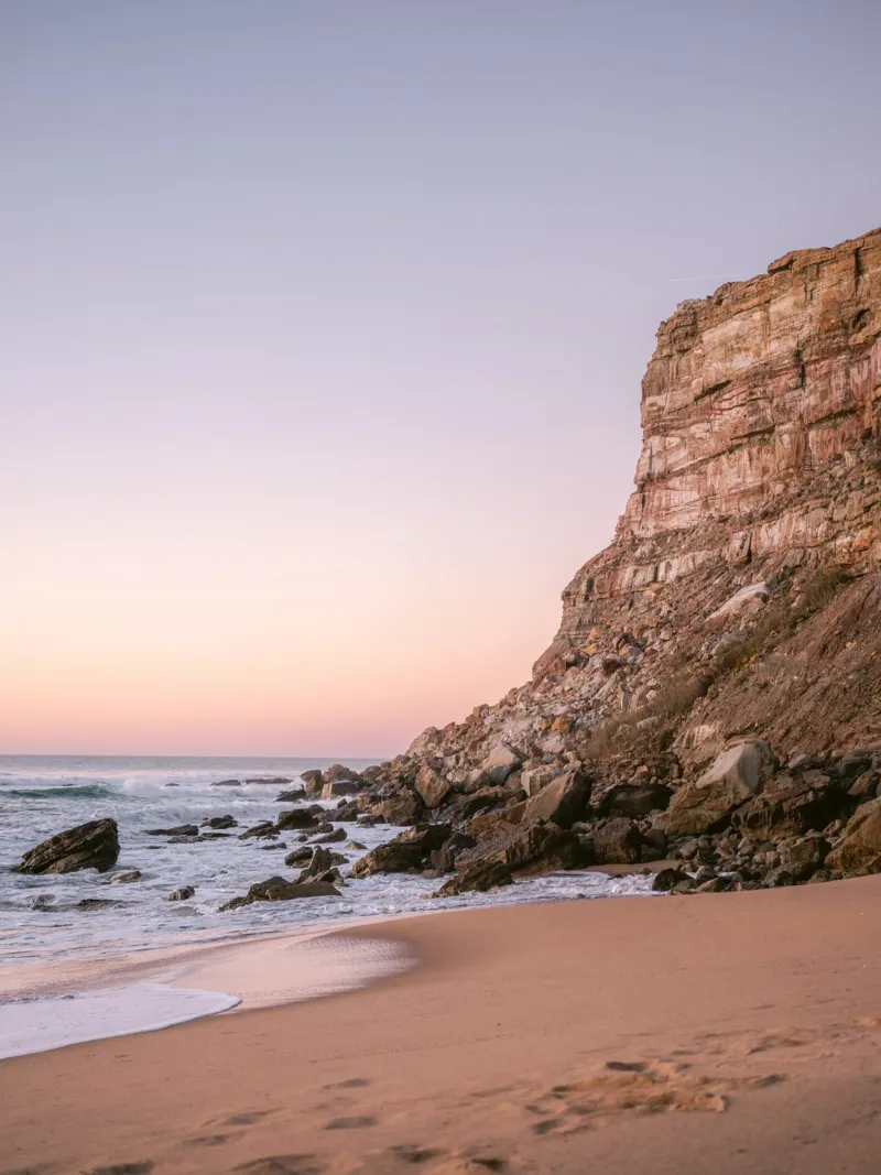 Winter Serenity at the Portuguese Coast poster con telaio in plastica da Raisa Zwart Photography